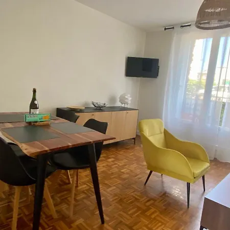Apartment Beau T3 A Proximite Du Centre, 2 Ch *